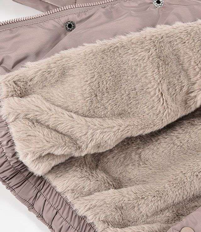 310200